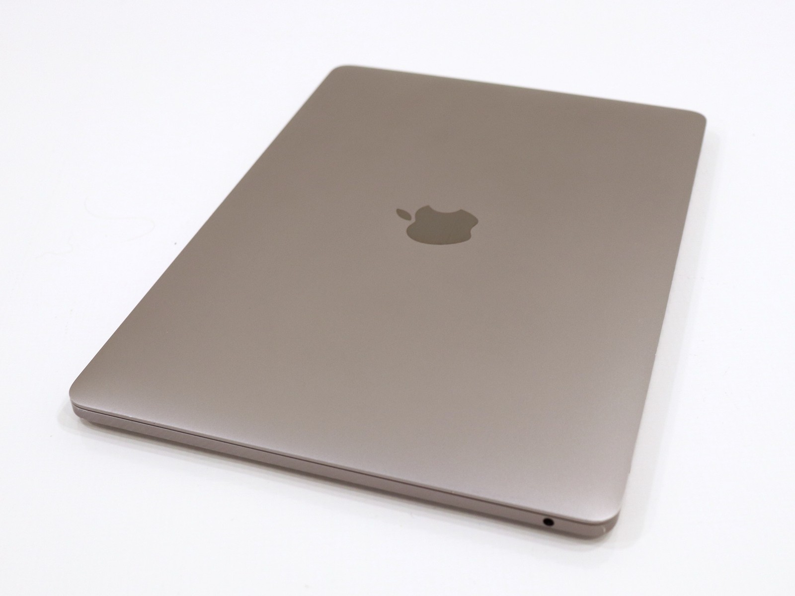 MacBook Pro 2027 a1708 13.3″ i5-7360U 8GB 128GB SSD- AS IS FIRMWARE L0CKED