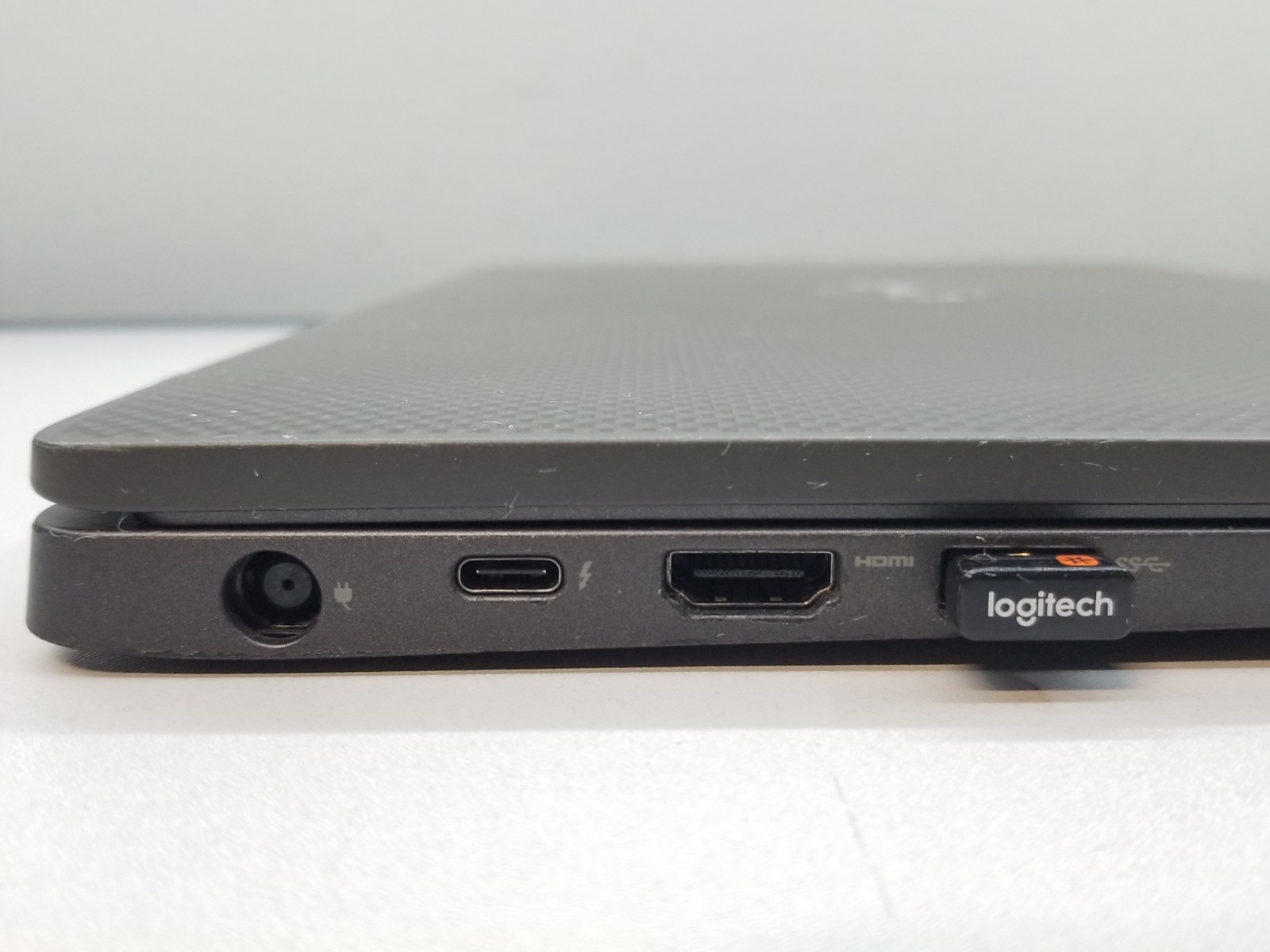 Dell Latitude 7400 14″ FHD i7-8665U 1.9GHz 16GB RAM 512GB NVMe Win 11 Pro READ