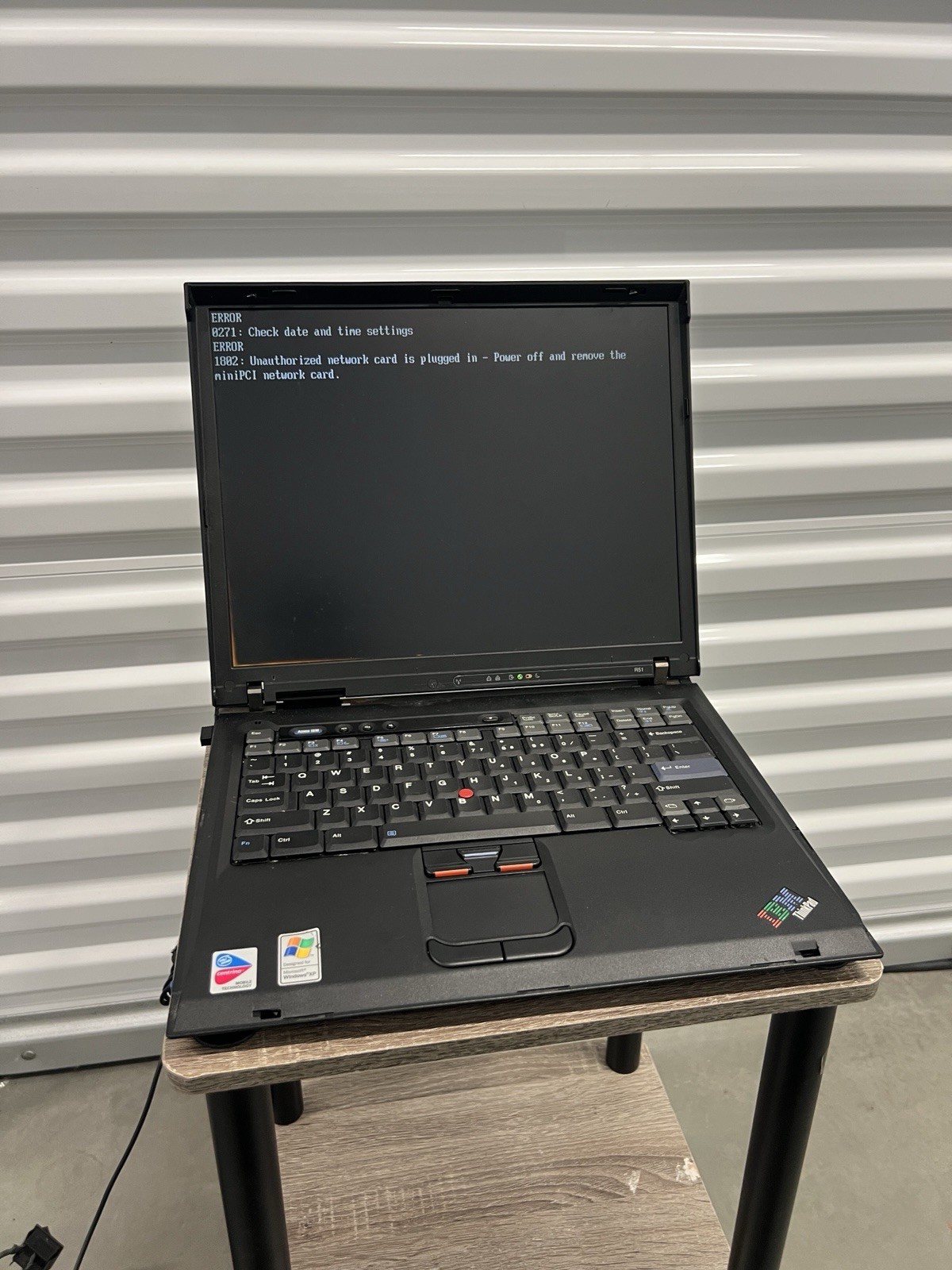 IBM ThinkPad R51 15″ Laptop Intel Pentium HDD Windows XP AS IS