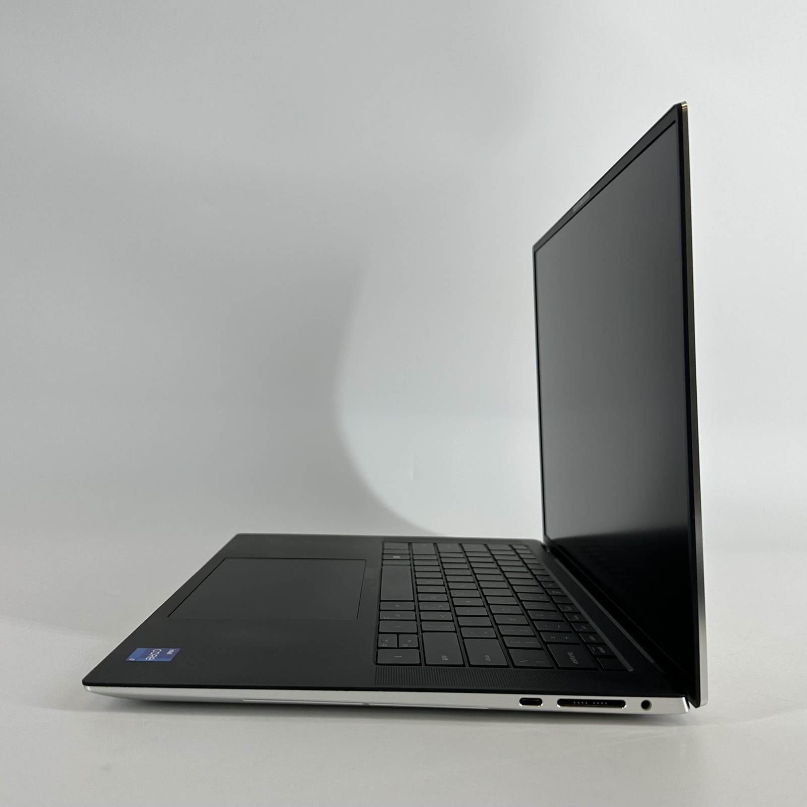 Dell XPS 15 9520 FHD+ 2.3 GHz i7-12700H 16GB RAM 512GB SSD RTX 3050 Excellent