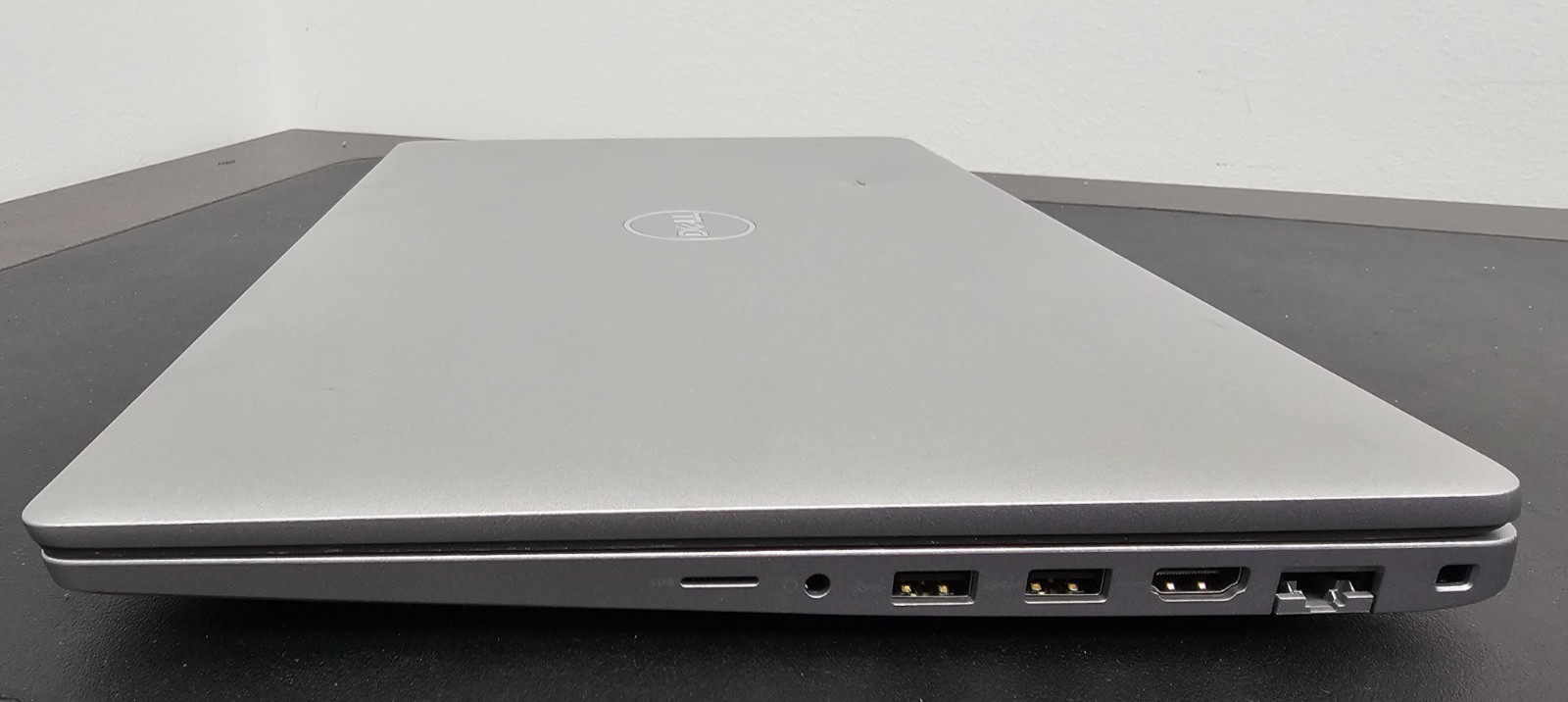 Dell Latitude 5540 i5-1345U FHD N-T 16GB Ram 256GB SSD Win 11 Pro