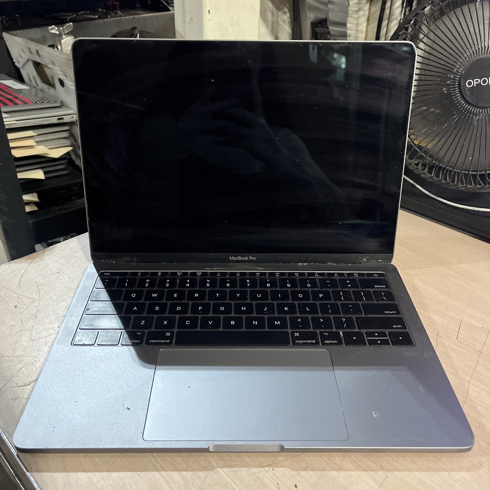 APPLE MACBOOK PRO 13″ MID-2017 CORE I5-7360U 2.3GHZ 8GB RAM NO HD 5