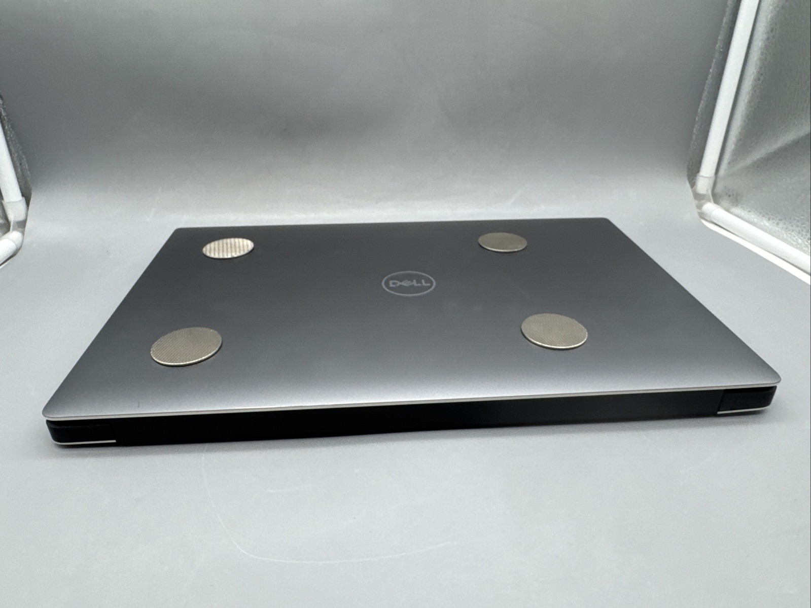 Dell Precision 5540 15.6″ i7-9850H 2.6GHz 40 GB RAM, NO HDD/Os
