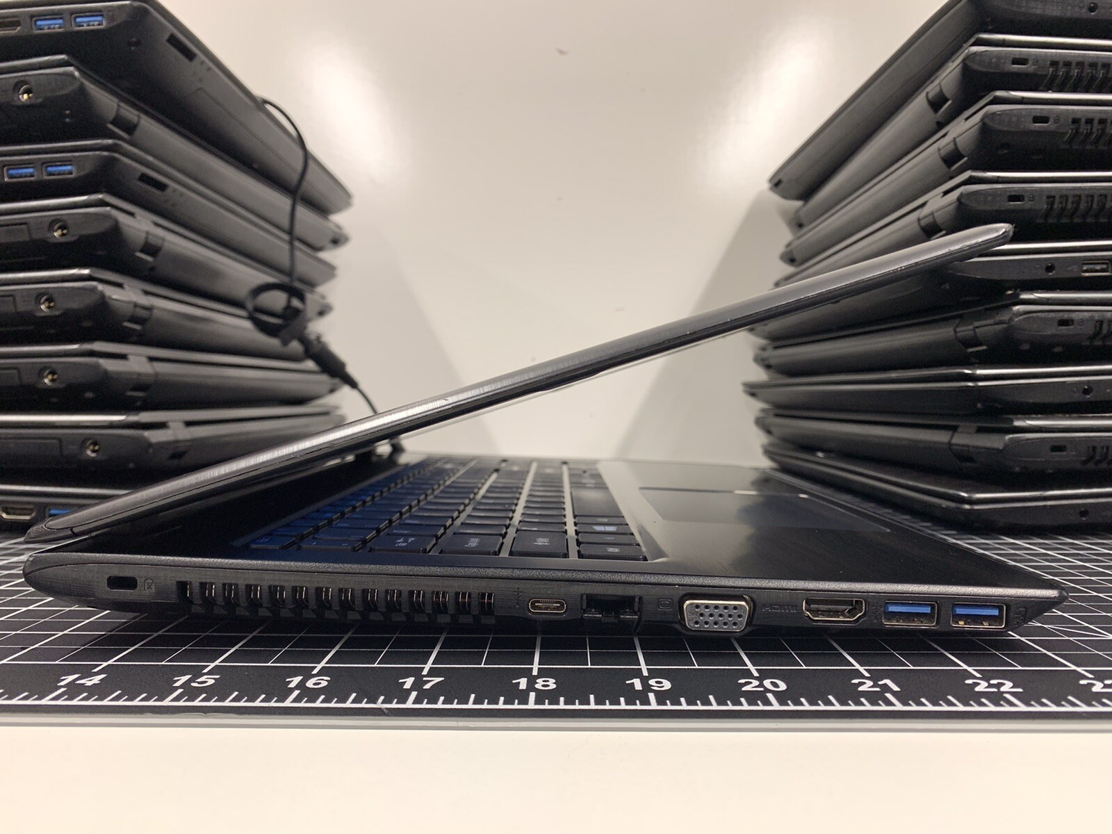 Acer Aspire E15 (E5-567-392H) 15.6” Intel UHD Core i3 8th Gen | 6GB RAM | #T403