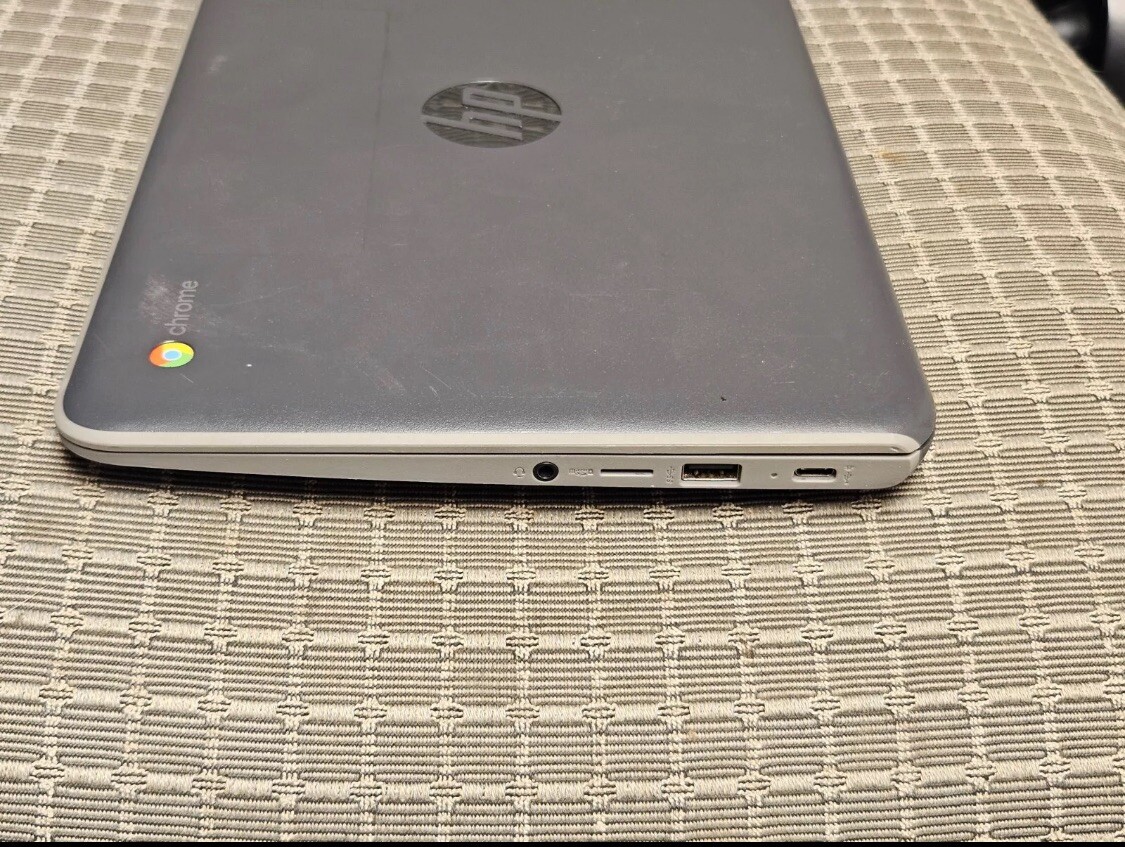 HP Chromebook 11 G7 EE ***Works Great*** Tough & NICE!!