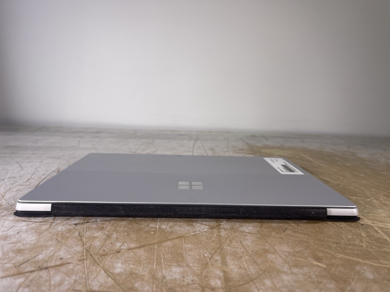 MICROSOFT SURFACE LAPTOP 1769 i5-7300U @ 2.60GHz, 4GB RAM, 120GB SSD, WIN 10 PRO