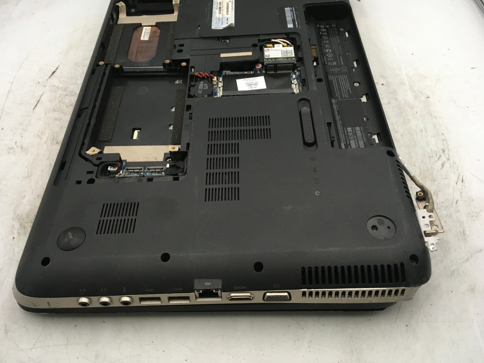 HP PAVILION DV7 6135D – FOR PARTS/REPAIR – INTEL I5 2410M – NO RAM -READ DESC-BB