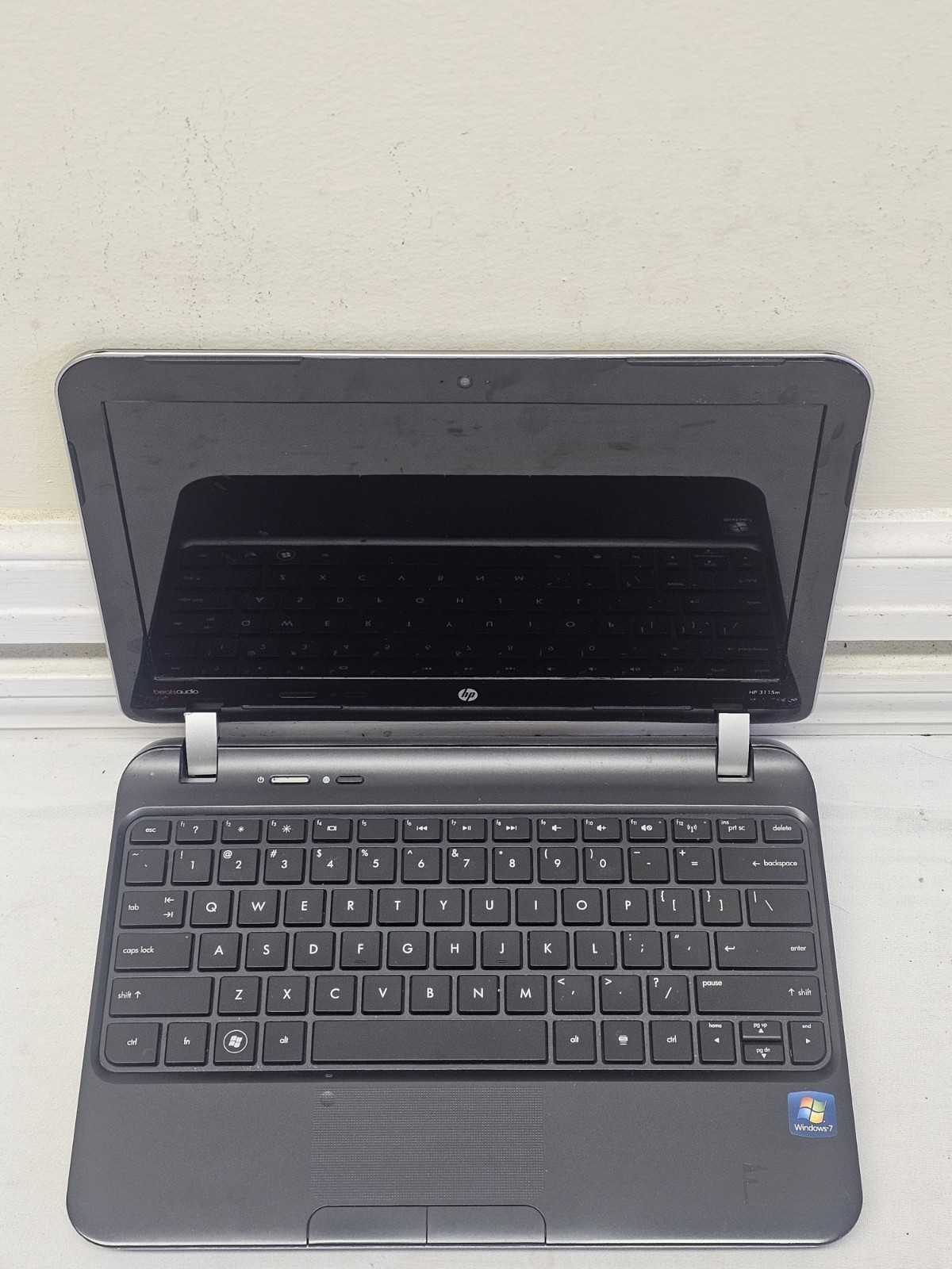 HP 3115m Laptop – AMD E-300 – 4GB RAM – WON’T STAY POWERED ON – Parts Read Desc.