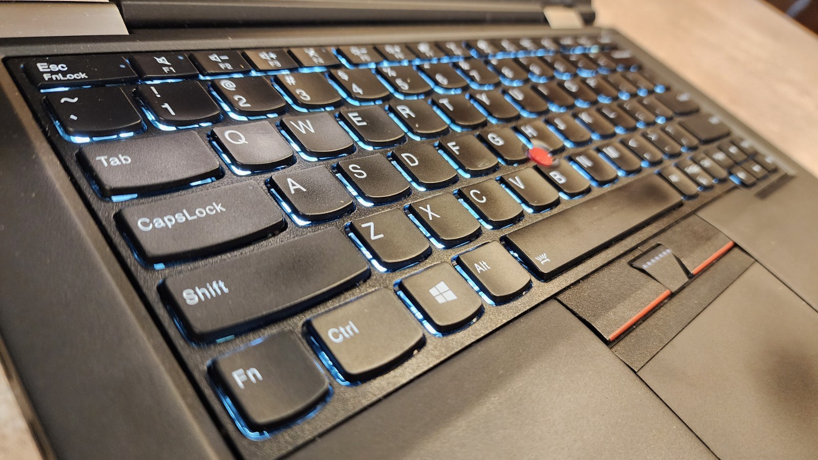 2-in-1 Lenovo ThinkPad X390 13″ FHD Quad-Core i5-8250U 8GB RAM 128GB SSD Laptop