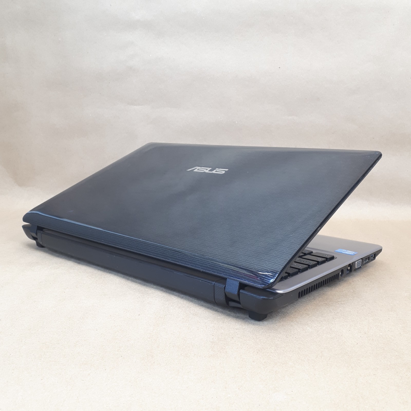 Asus X53E 15.6″ Laptop i7-2670QM 6GB RAM 750GB HDD DVD Linux Mint Cinnamon H4081