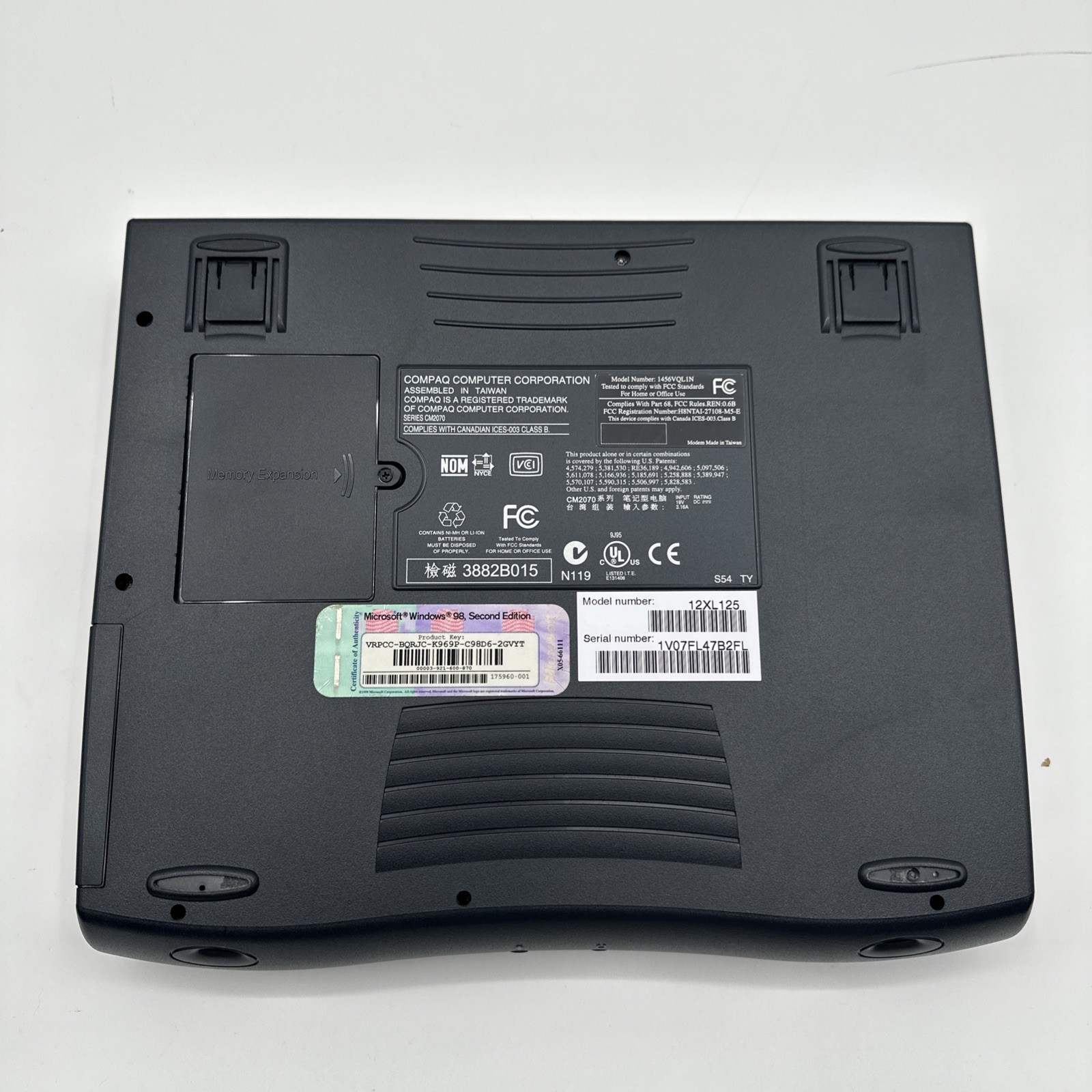 Compaq Presario 1200 Retro Vintage Windows 98 Laptop For Parts Or Repair READ