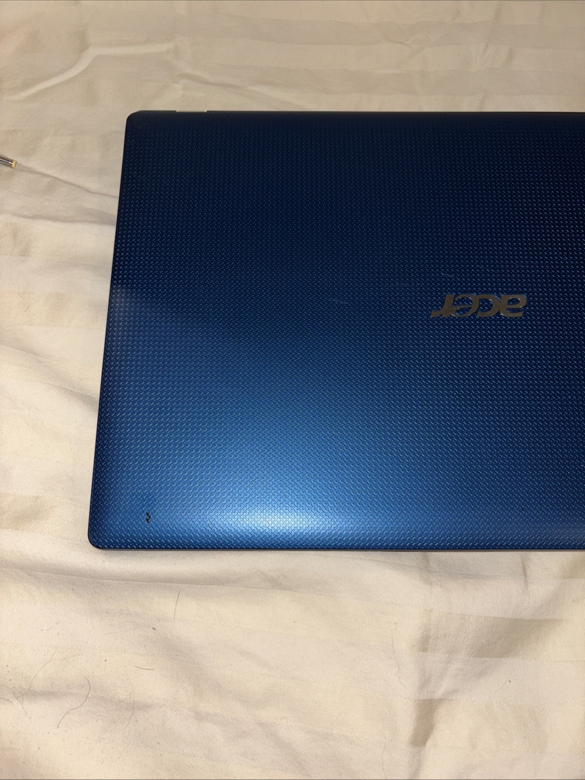 Acer Aspire 5560-7414 15.6″ Laptop AMD A6-3420M, 4 GB, 500 GB, Win 10 Home