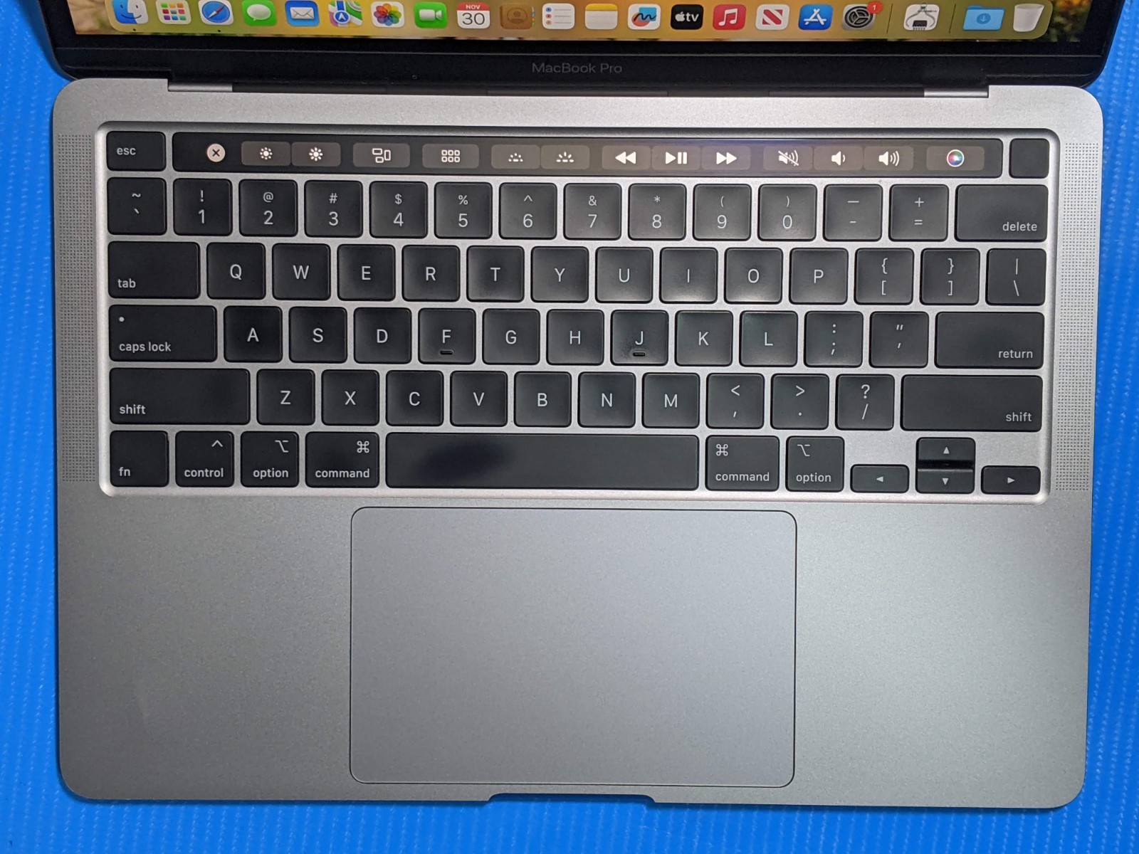 Apple MacBook Pro 13″ A2251 (2020) i5-1038NG7 2GHz 16GB 512GB SSD Sequoia +PA