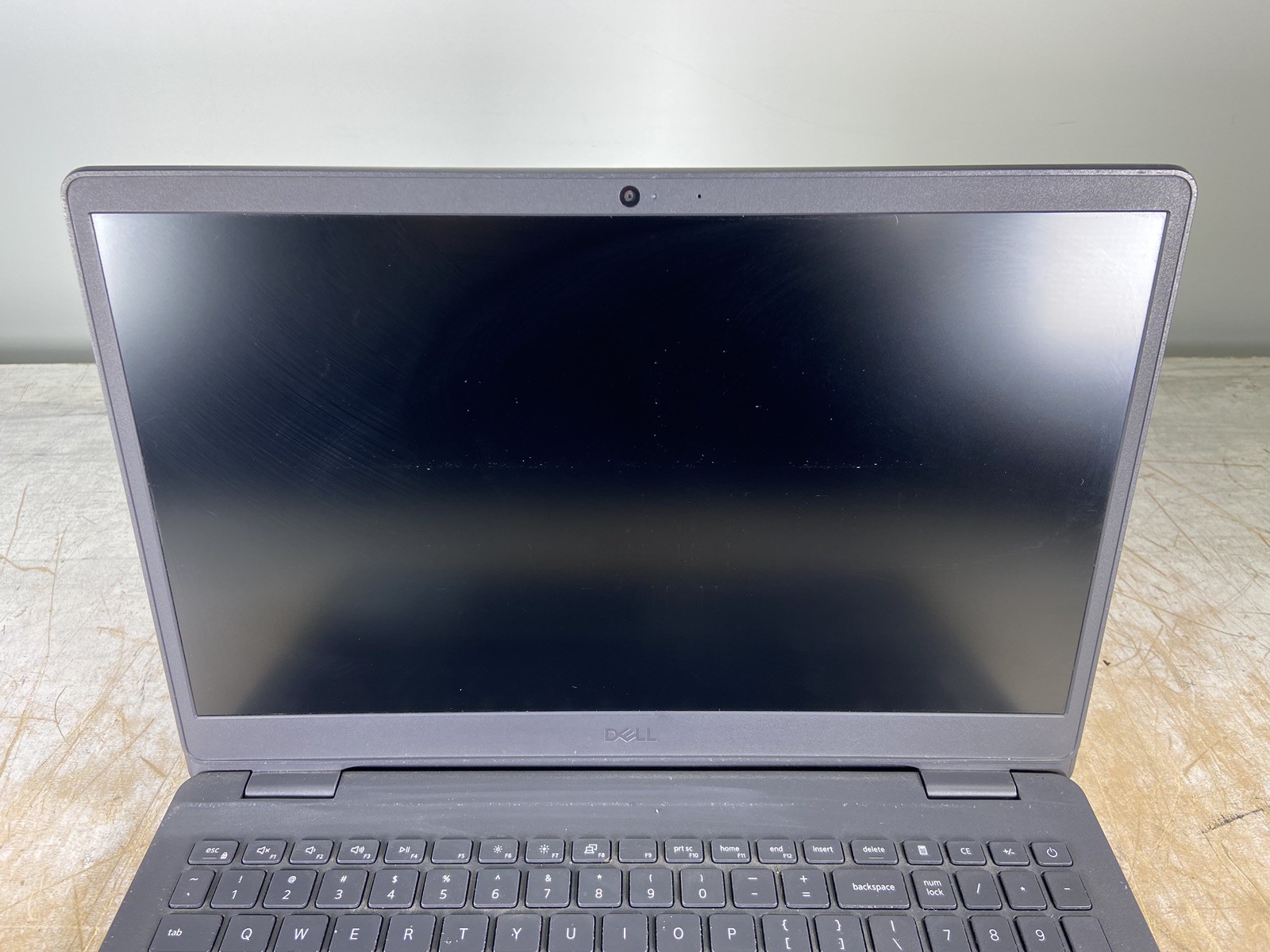 DELL INSPIRON 3501 i5-1135G7 @ 2.40GHz, 8GB RAM, NO HDD/OS