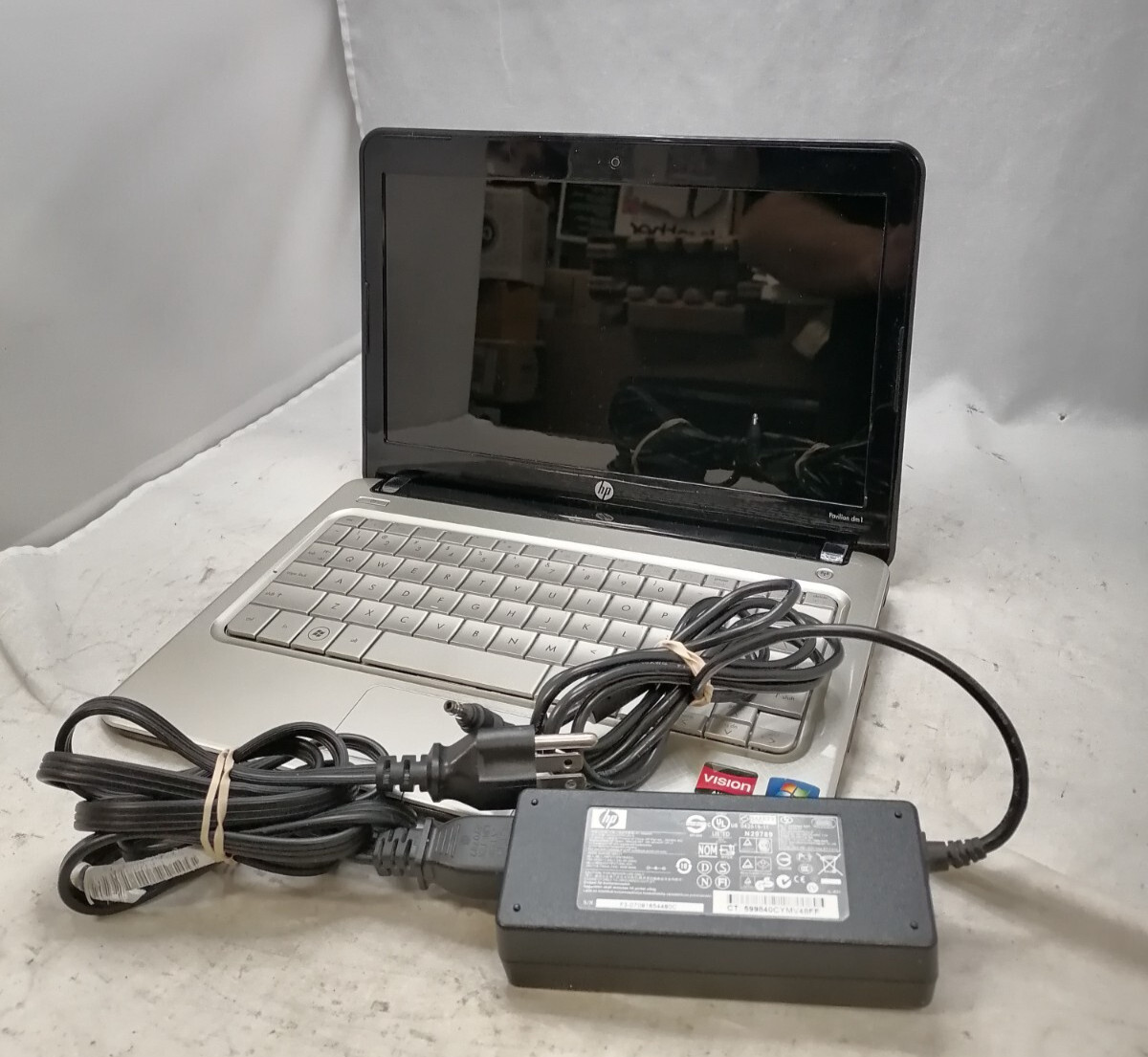11.6″ HP Pavilion dm1-2010nr(Athlon II Neo K325/4GB RAM/240GB SSD) – Mint 22.1