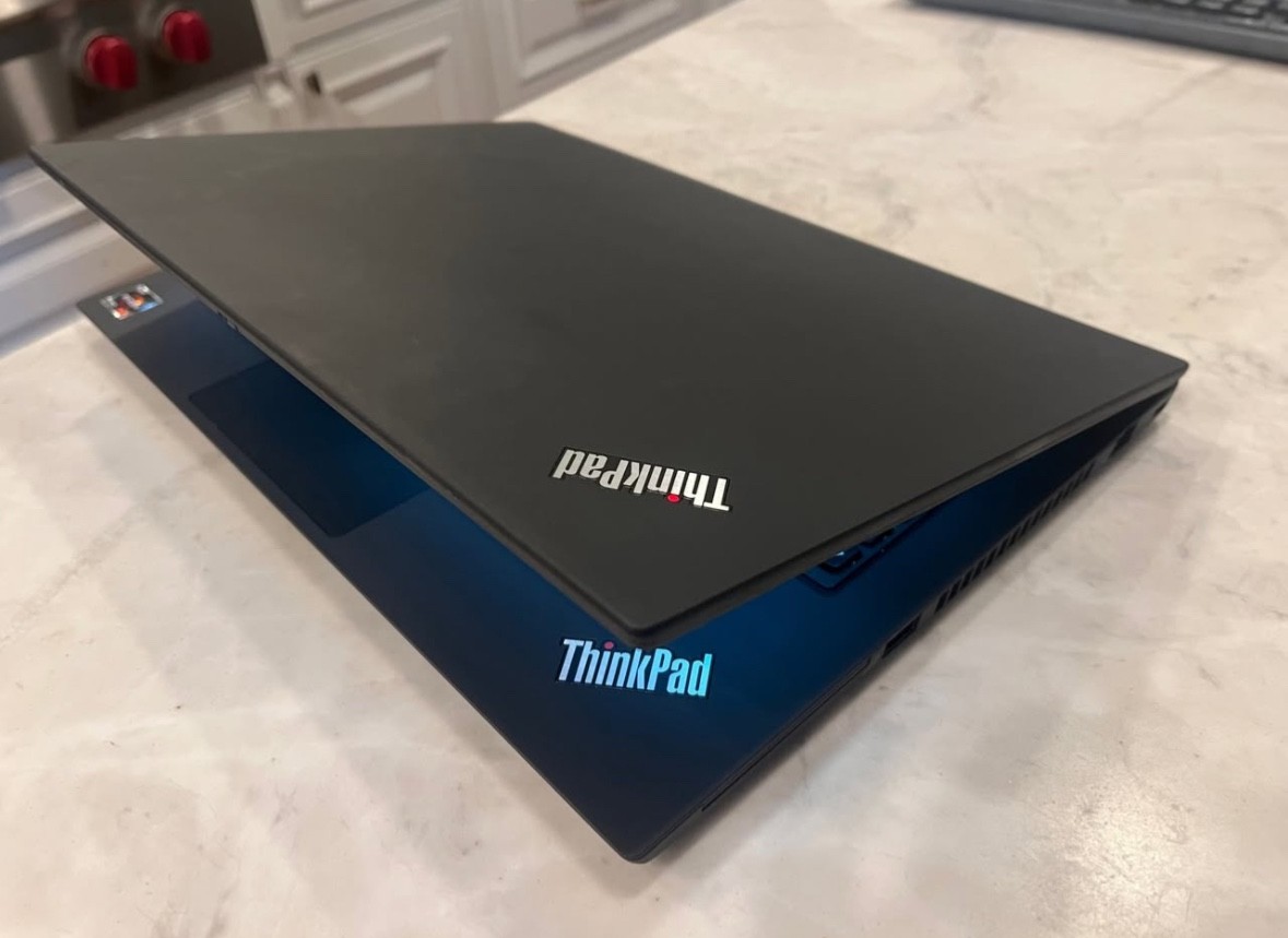 Lenovo ThinkPad P14s Gen 2 (512GB SSD, Intel Core i7 11th Gen., 4.80 GHz, 16GB)