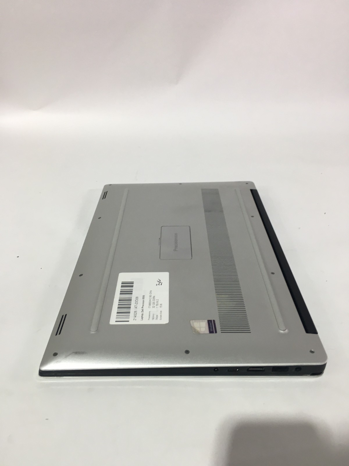 DELL Precision 5530 15.6″ Core i7-8850H 2.60GHZ 32GB RAM 1TB SSD P2000