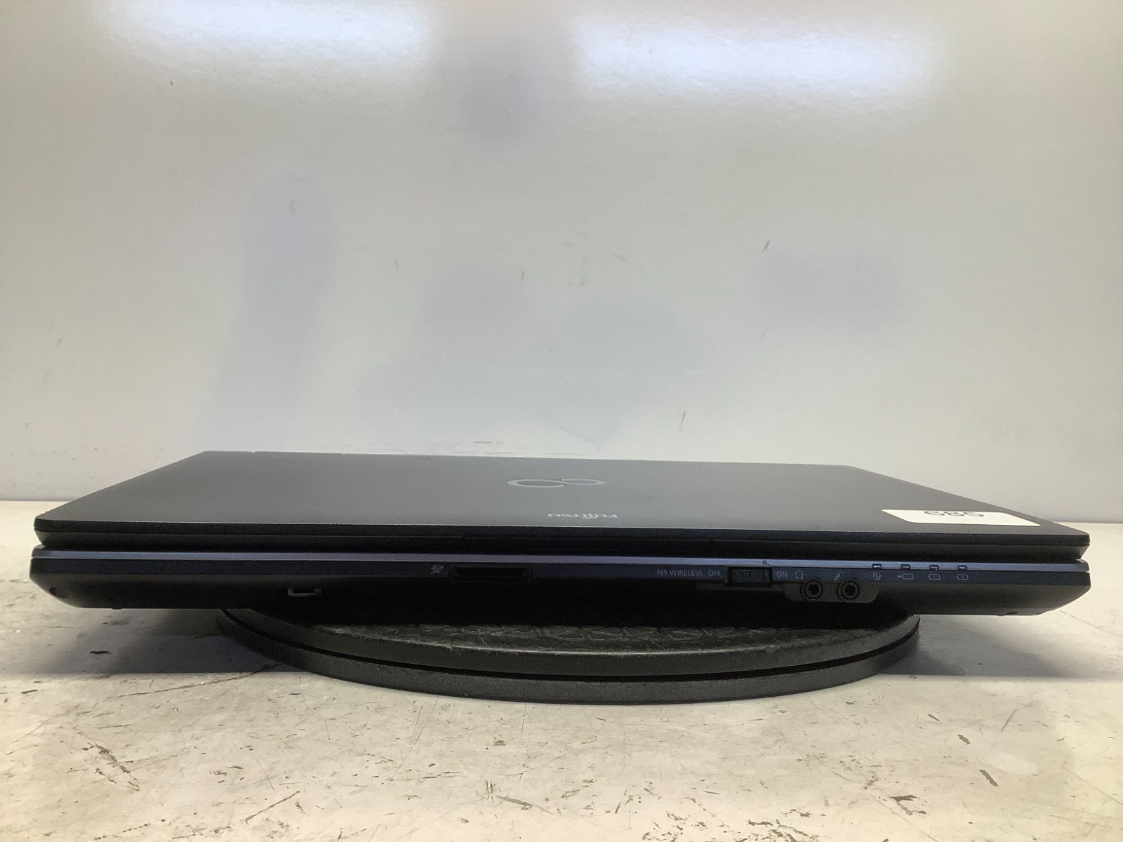Fujitsu LifeBook E752 Intel i5-3340M 2.7GHz 4 GB NO HDD