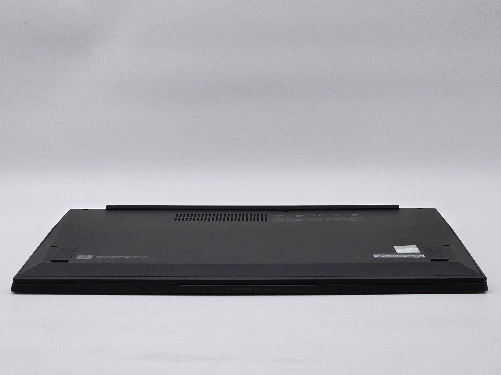 Lenovo ThinkPad X1 Carbon Gen 10 14 WUXGA Touch i5-1240P 16GB 512GB SSD W11P