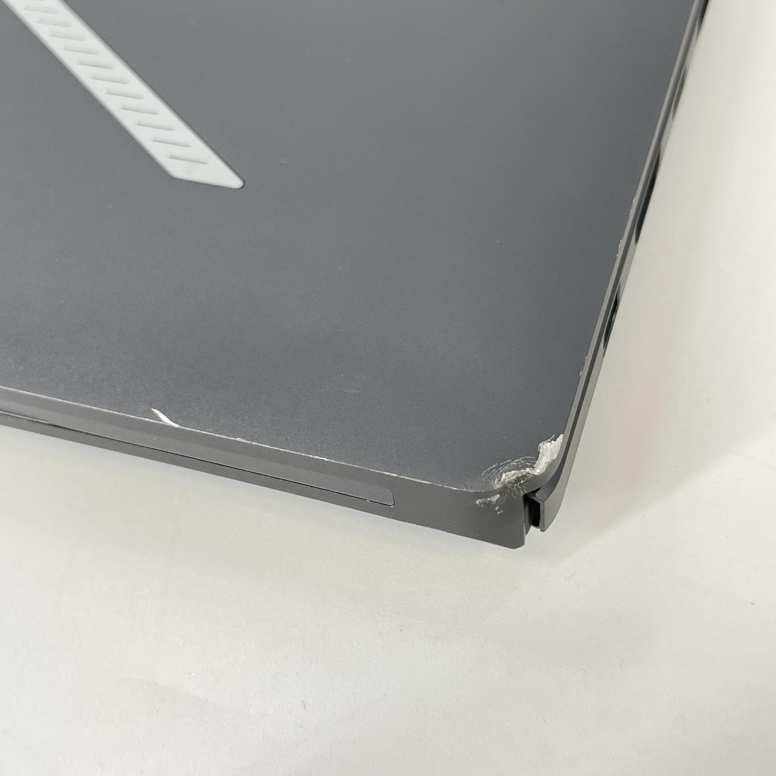 Asus ROG Zephyrus G16 GU605 240Hz QHD+ Ultra 9 285H 16GB 1TB RTX 5070 LCD ISSUE