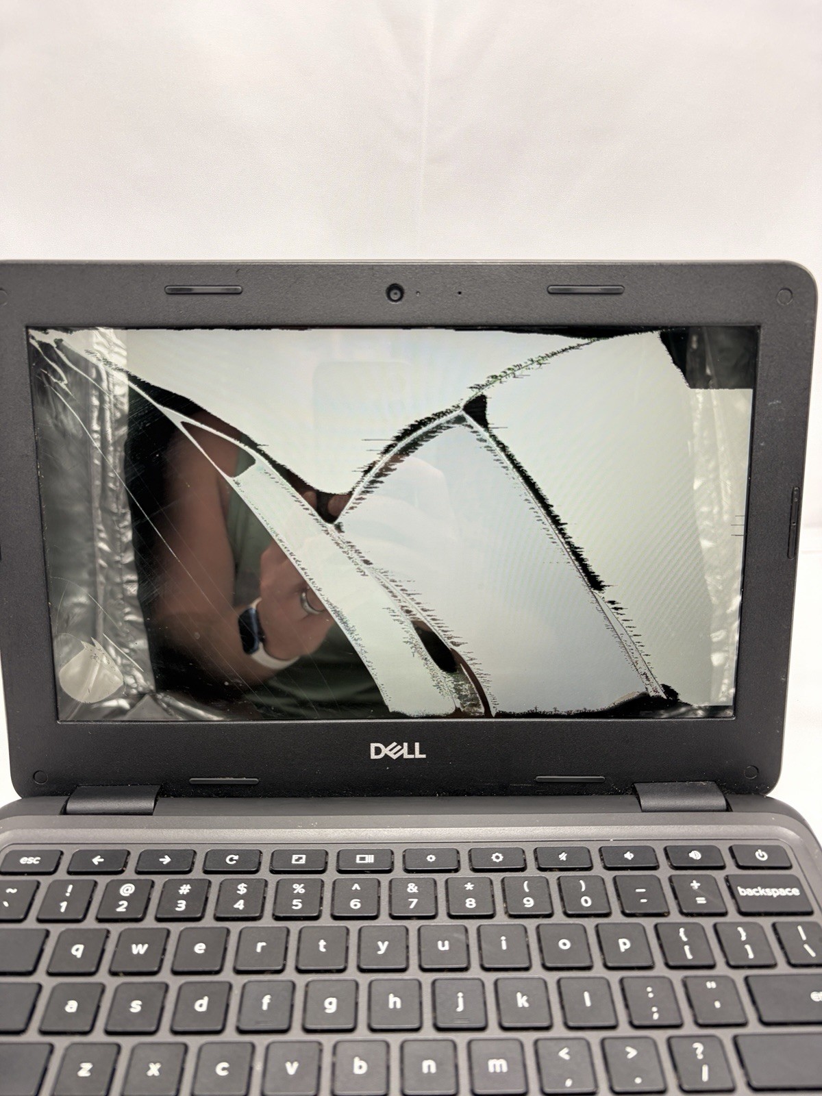 Dell Chromebook 3100 2-in-1 11.6″ Touch AS IS Parts Repair Broken Screen Unknown