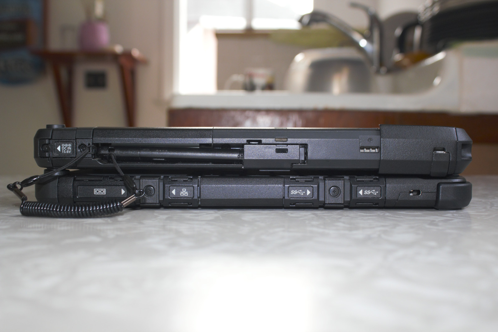 Panasonic Toughbook CF-33 i7-7600U New 1TB SSD 16GB RAM Touch 4G DGPS 690 Hours
