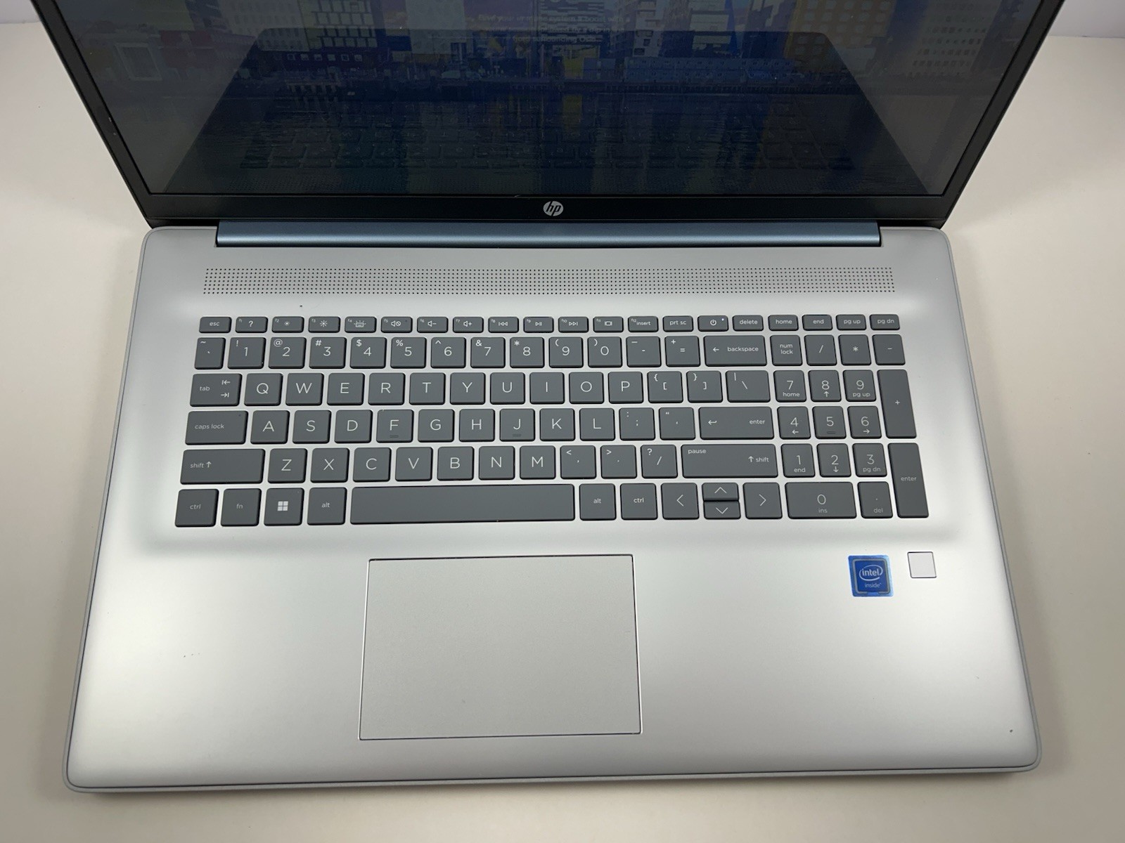 HP Laptop 17-cn0112ds 17.3” Celeron N4120 4GB RAM 128GB SSD Win11 – Tested