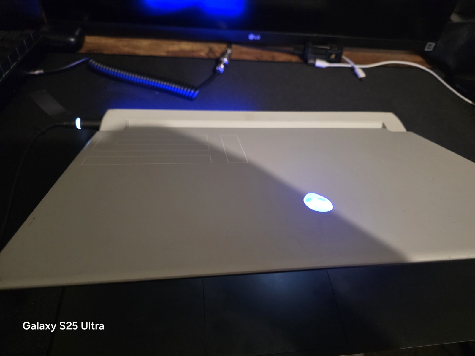 Alienware X15 R2 Laptop 15.6″ I9-32GB RAM, RTX3080 Ti, 512gb. Good But Read.