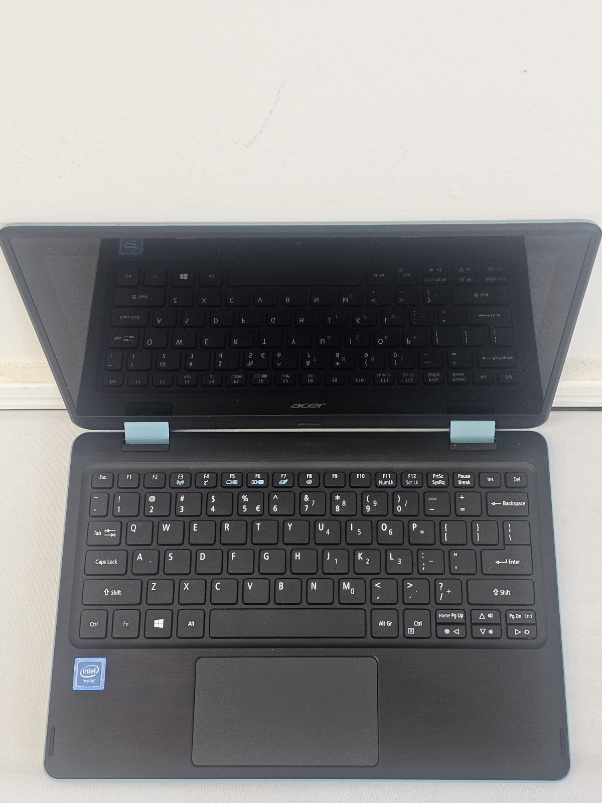 Acer Spin 1 Laptop – Intel Celeron N3350 – 4GB RAM – 32GB SSD – BAD BATT – READ