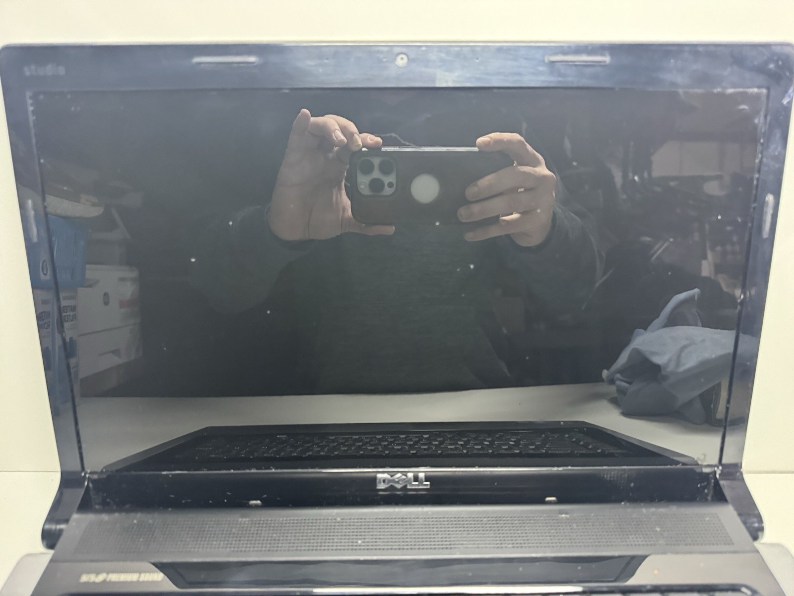 Dell Studio 1555 Laptop PP39L Vista Business OEM Untested Parts or Repair Only