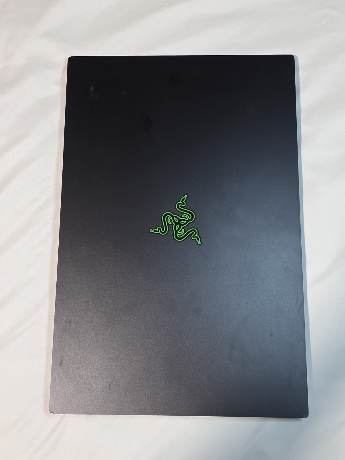 Razer Blade 15.6 FHD 300HZ I7-10875H 1TB SSD 64GB RAM 2080 Super – RZ09-03305E43