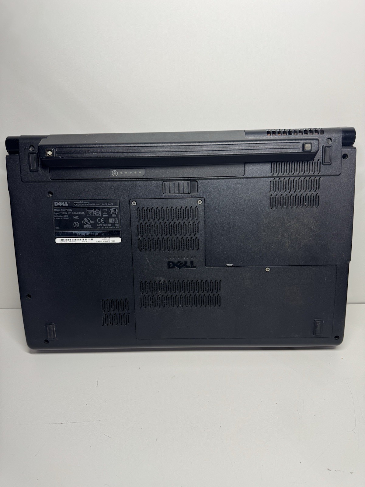 Dell Studio 1555 Laptop PP39L Vista Business OEM Untested Parts or Repair Only