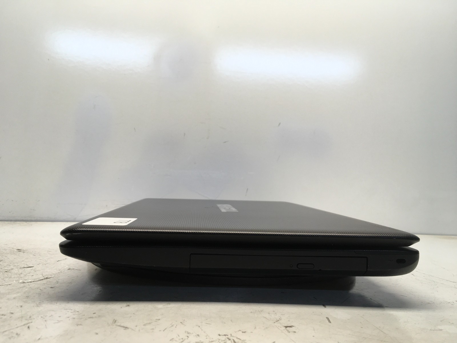 Toshiba Satellite C675-S7103 Intel Pentium Dual-Core B960 2.2GHz 4 GB NO HDD