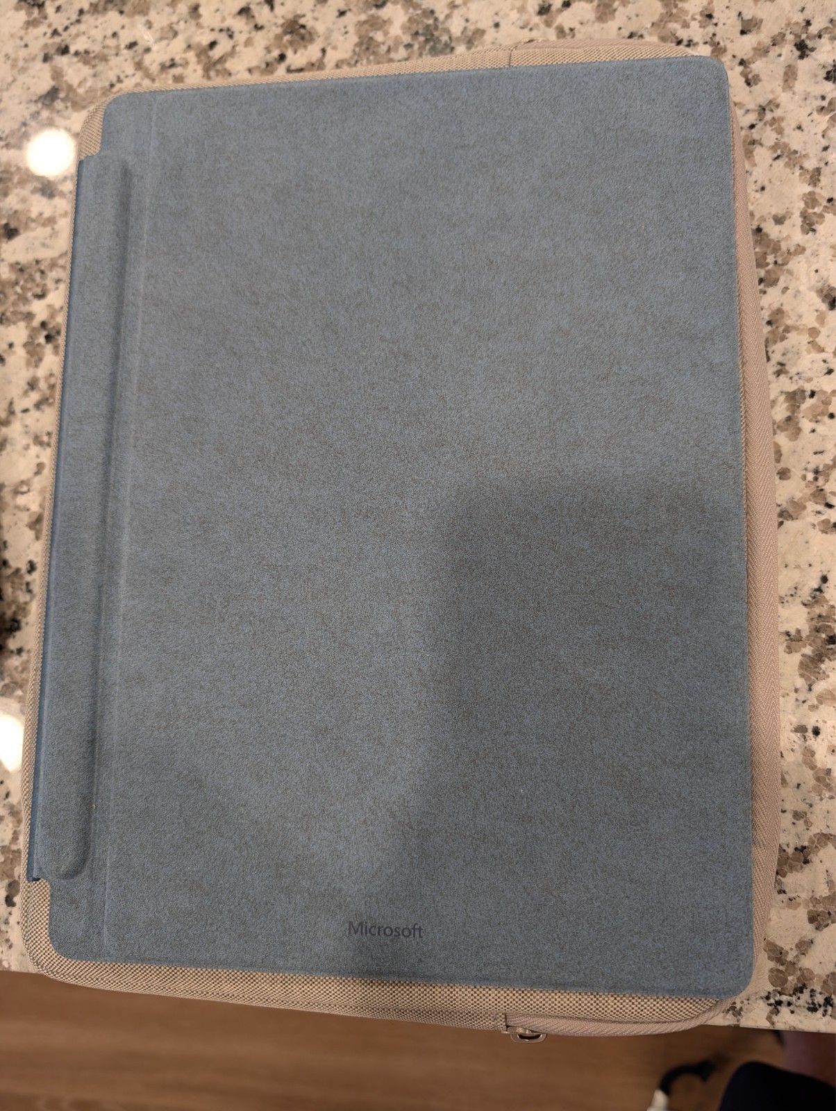 Microsoft Surface Pro 13” w/keyboard and case – Snapdragon X Plus, 16gb ,256gb
