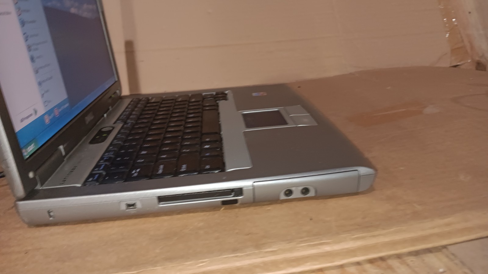 Vintage Dell Latitude D510 Laptop Windows XP pro SP3 Serial port Parallel port
