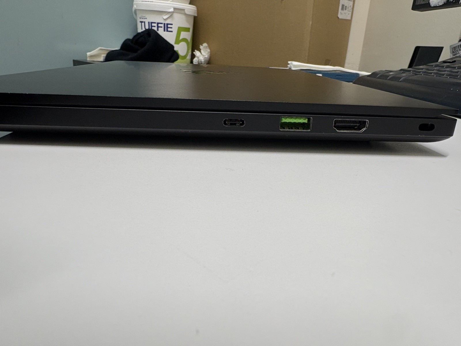 Razer Blade 14 1TB AMD Ryzen 9 5900HX Radeon Graphics 16GB Ram RZ09-0370 Laptop