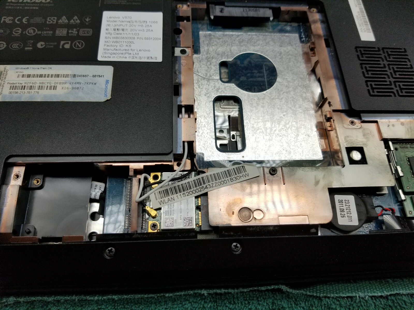 918 LENOVO V570 i5-2430M 2.40GHz 6GBRAM DDR3 NO HDD READ hp dell xp windows