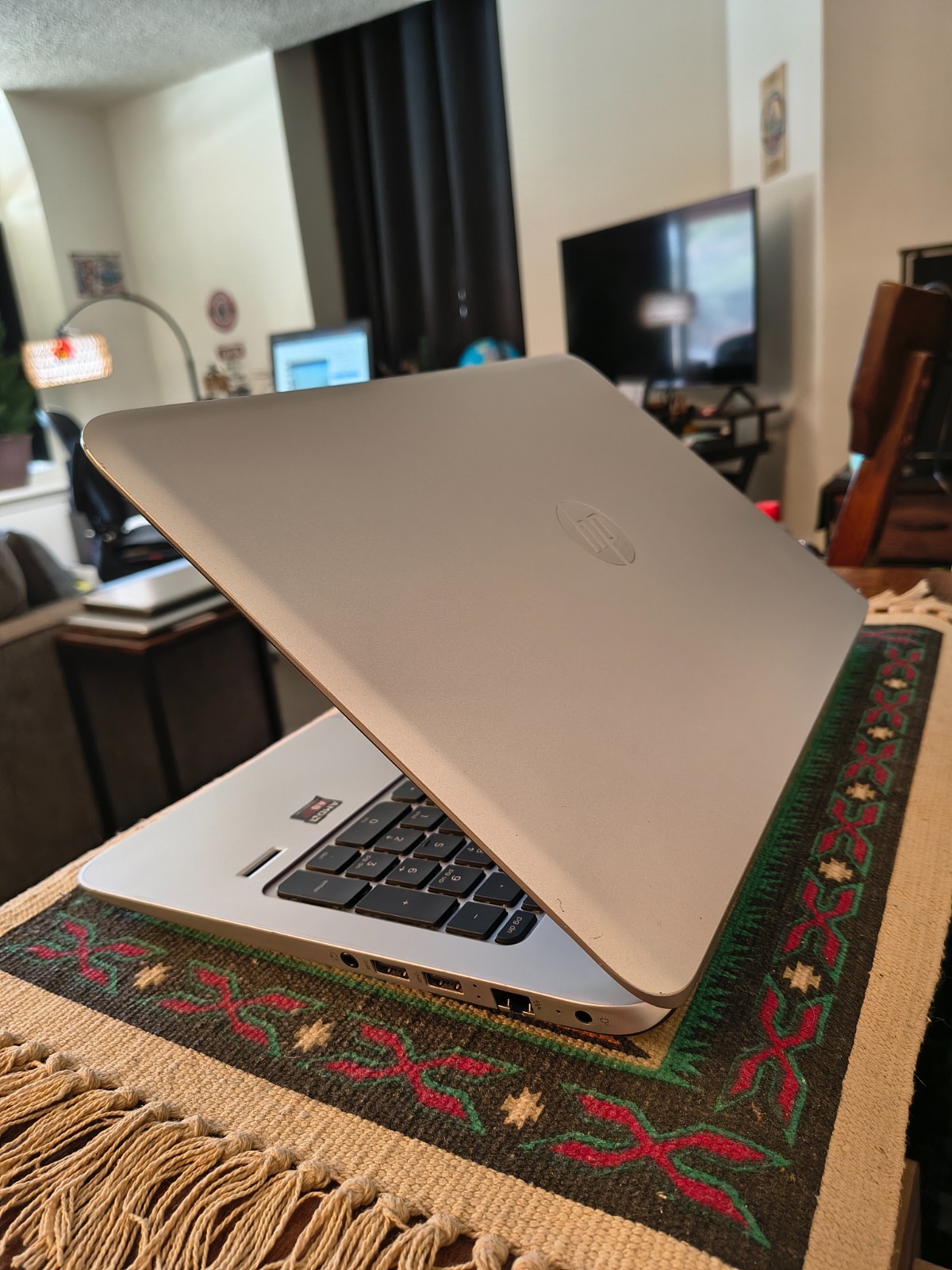 HP Envy 15-j013cl Notebook AMD A8-5550M w/Radeon HD 12GB 256GB Samsung SSD