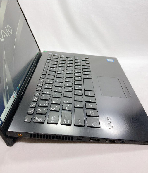 SONY VAIO Pro PK VJPK11 CPU Core i5-8265U RAM 8GB SSD 256GB OS Windows 11 pro