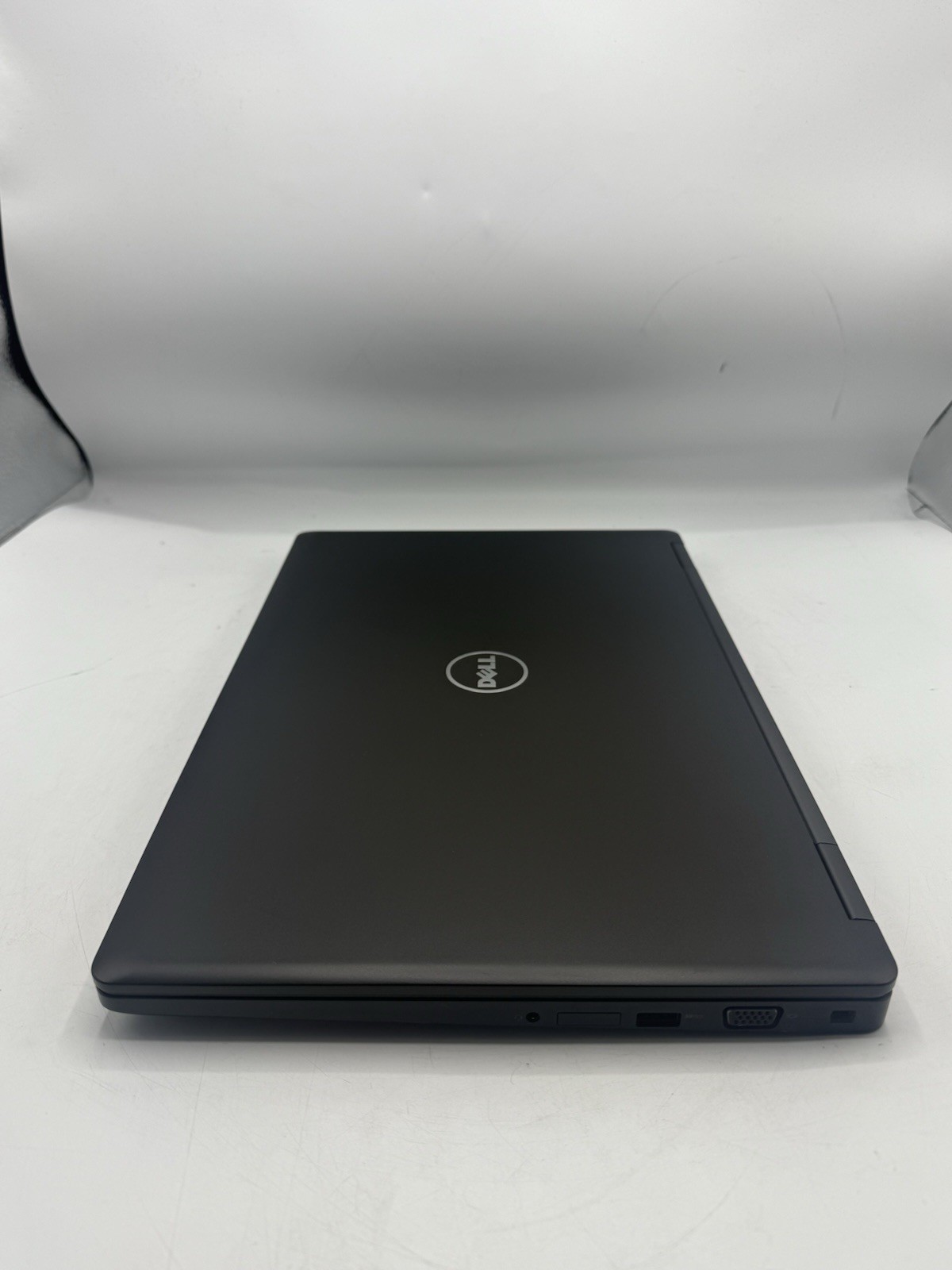 Dell Precision 3520 15.6” i5-7440HQ 2.8GHz M620 READ