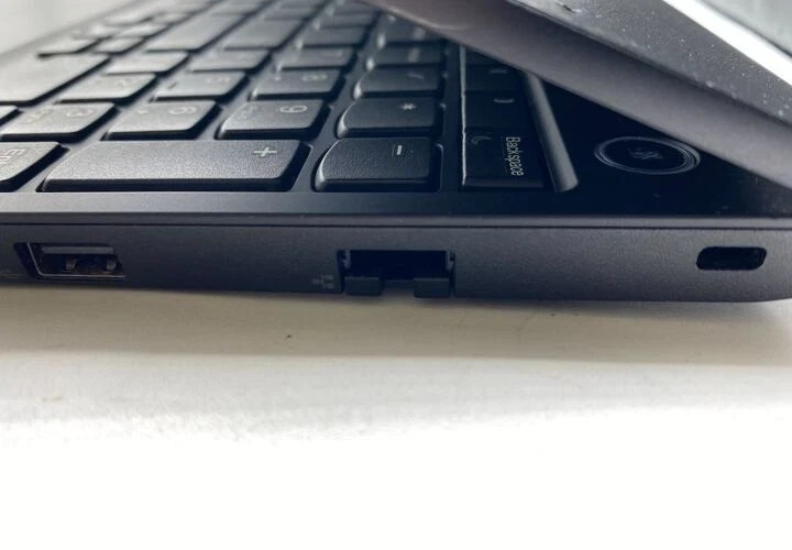 Lenovo ThinkPad E15 15.6″ Intel i5-10210U 1.60GHz 16GB RAM 512GB SSD