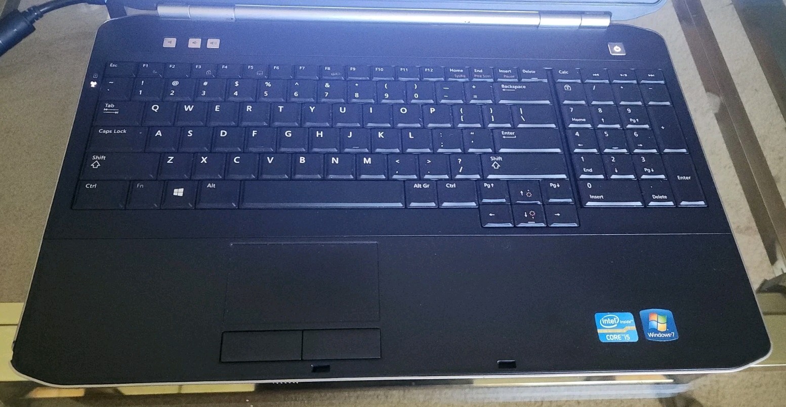 Dell Latitude E5520 i5-2520M CPU@2.5GHz 4GB RAM 500GB HDD No Batt(626A6)