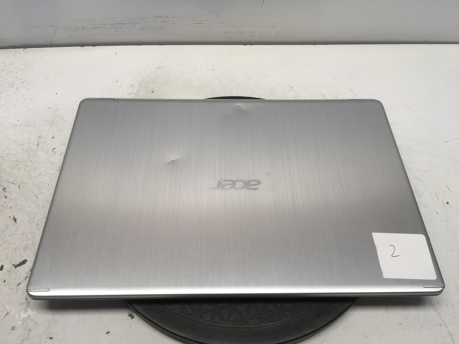 Acer Aspire 5 A515-43-R19L N19C3 AMD Ryzen 3 3200U 2.6GHz 4 GB NO HDD No Batt