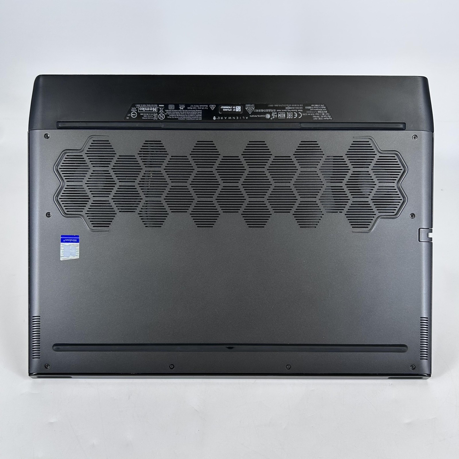 Dell Alienware m15 R3 300Hz FHD i7-10750H 2.60GHz 16GB 1TB SSD NVIDIA RTX 2070