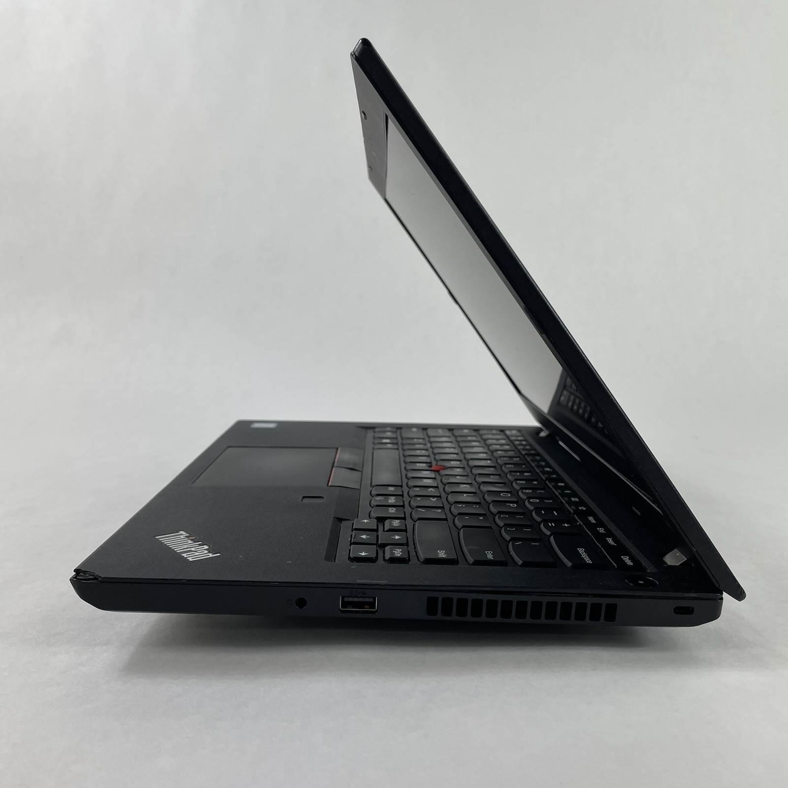 Lenovo ThinkPad L490 14″ i5-8250U 1.60 GHz 8 GB RAM No SSD/OS/AC