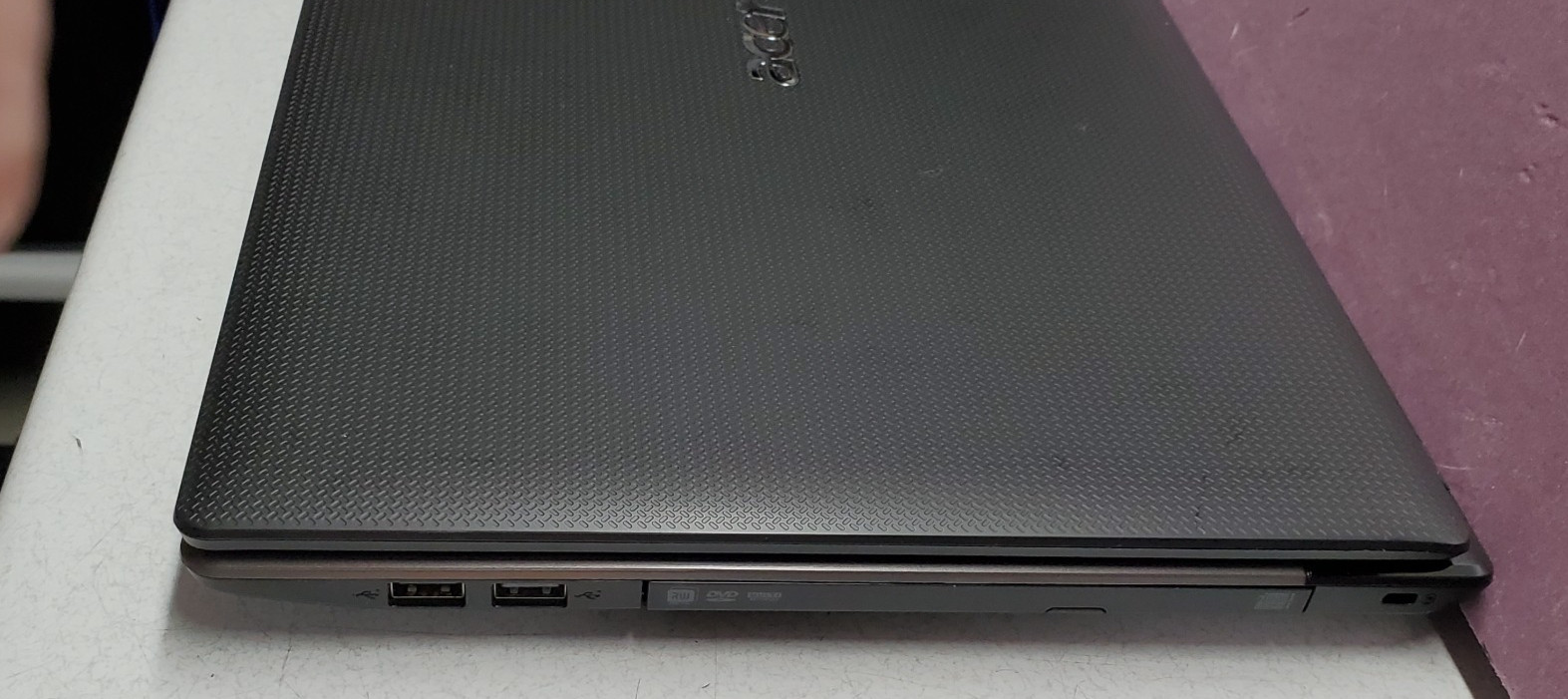 Acer Aspire 5750Z-4835 /Pentium B940 2.0GHz/8G Ram/250G SSD/Win7H