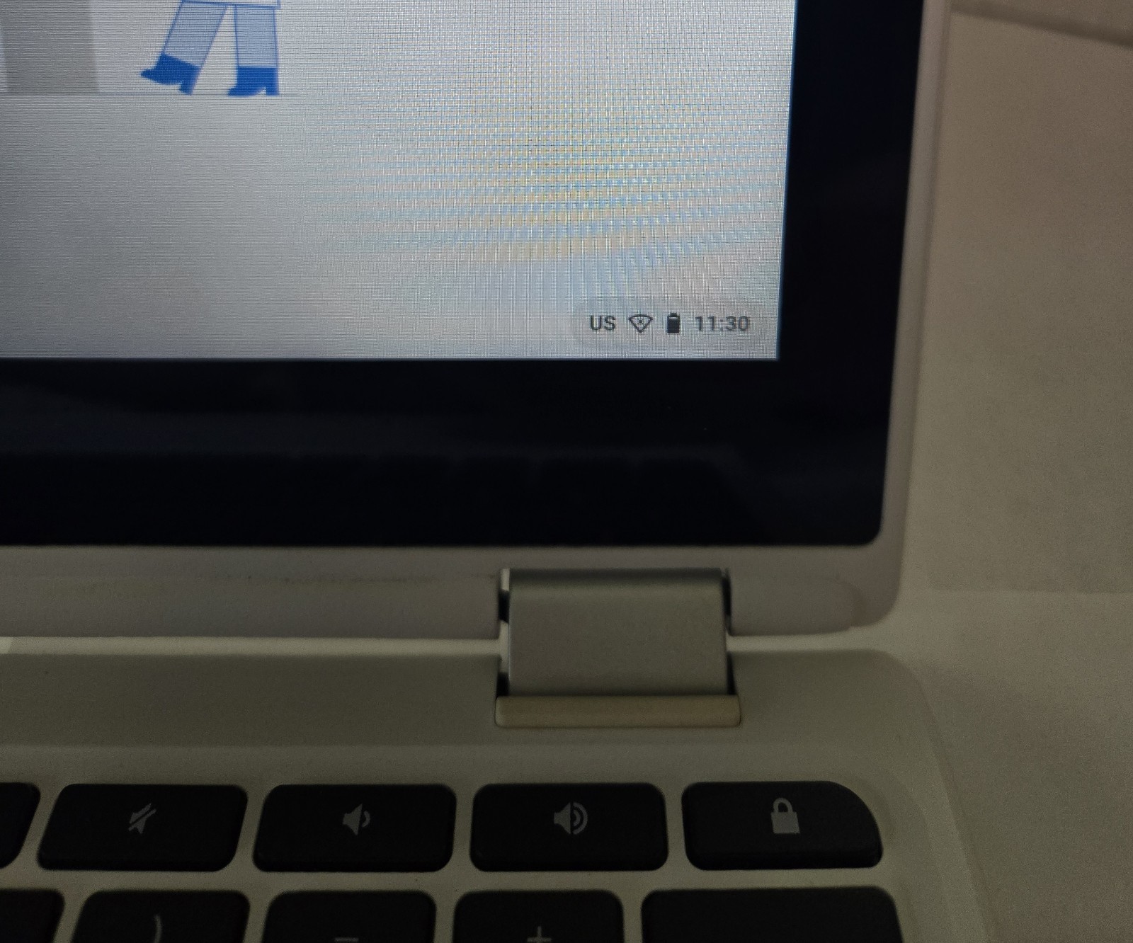 Acer Chromebook N15Q8 11.6″ Touchscreen 2-in-1 Laptop, White, w/ Charger