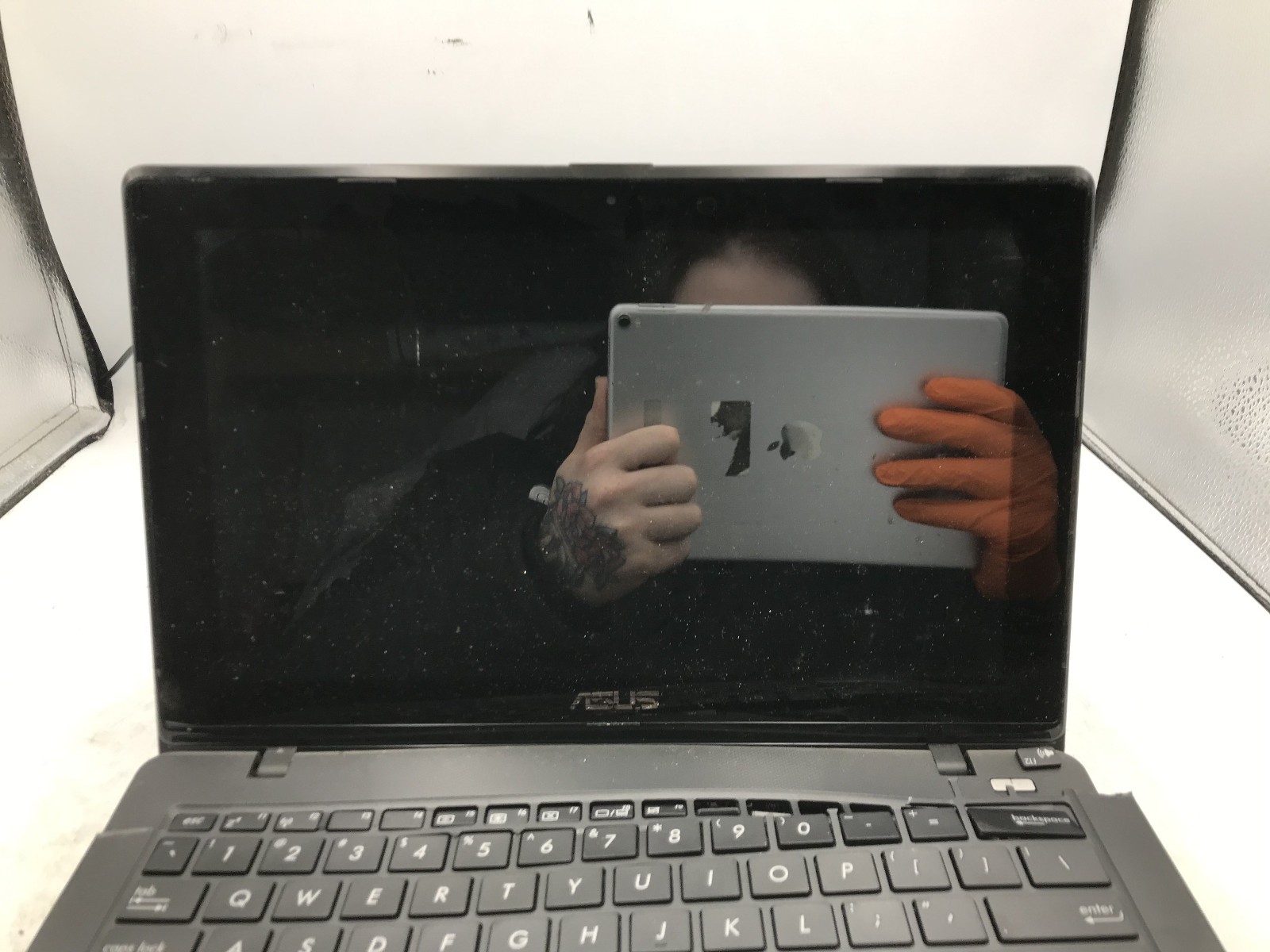 ASUS X200CA NOTEBOOK – FOR PARTS/REPAIR – INTEL PENTIUM 2117U – 2GB RAM -READ-BB