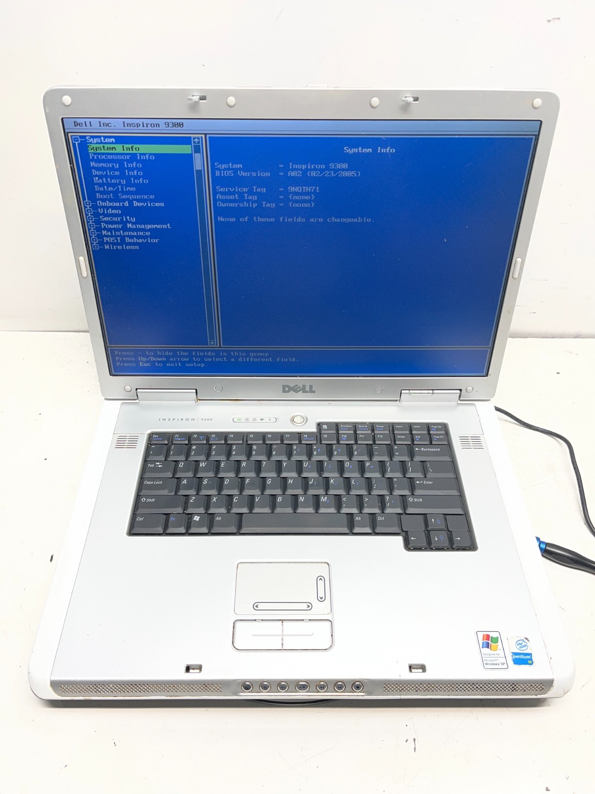 Dell Inspiron 9300 Intel Pentium M 800 MHz 512MB NO HDD