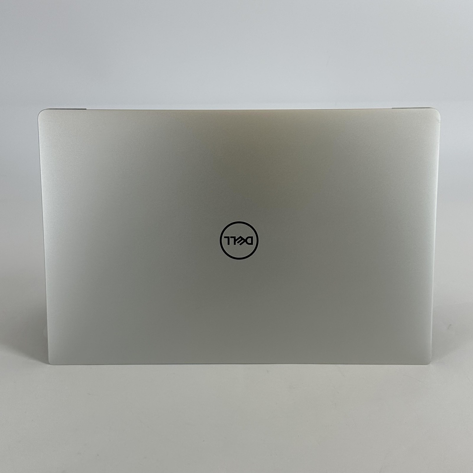 Dell XPS 13 7390 Silver FHD TOUCH i5-10210U 1.60GHz 8GB 256GB SSD Very Good